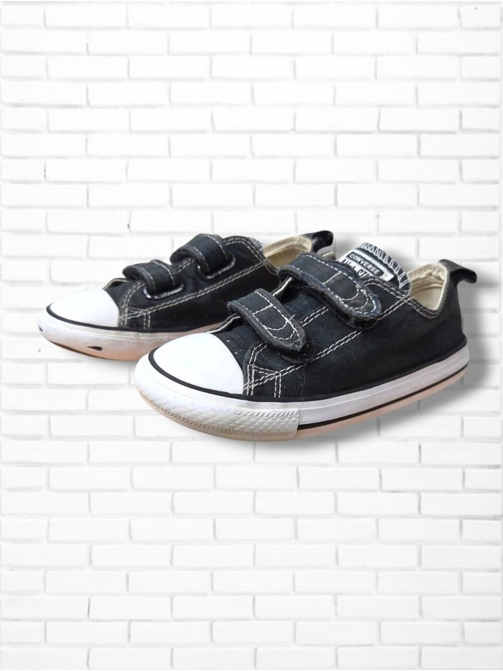 Converse Black Low Top Velcro Unisex Toddler Sneakers Size 10T